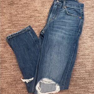 Levi’s Low Pro Straight Distressed Jeans Size 25